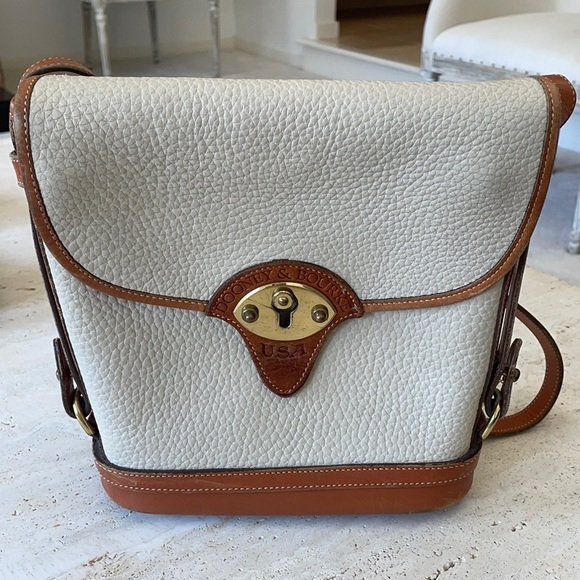 Dooney and Bourke Crossbody Bag - Picture 2 of 4
